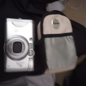 Digital camera